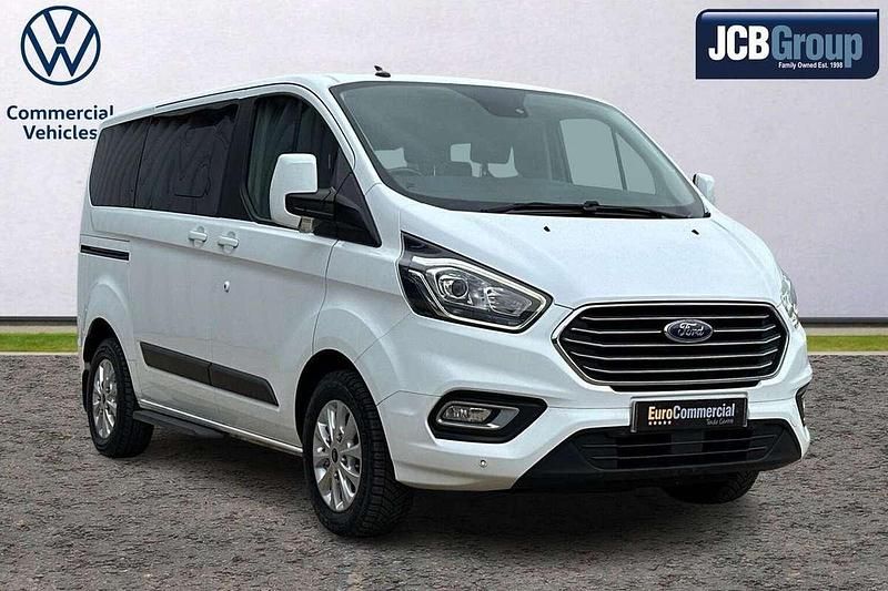 White Used 2018 Ford Tourneo Custom Zetec MPV | £16,999 (Fair price) - Image 1/4