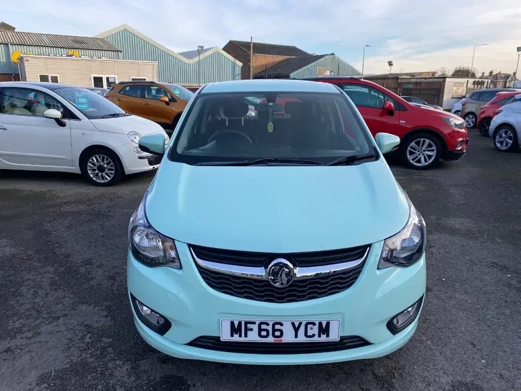 Used Vauxhall Viva 75 HP (55 kW) 2016 Green Hatchback