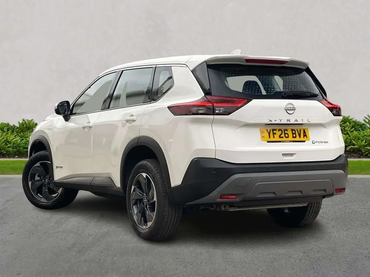 New Nissan X-Trail Acenta Premium 204 HP (150 kW) 2026 White SUV