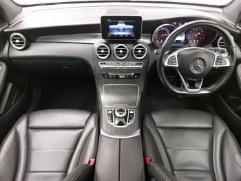 Used Mercedes GLC250 AMG Line Premium 211 HP (155 kW) 2019 White SUV