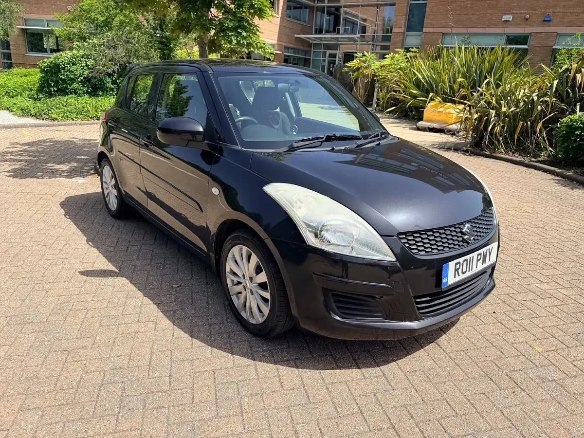 Used Suzuki Swift SZ3 94 HP (69 kW) 2011 Black Hatchback