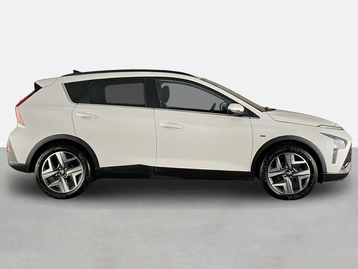 Used Hyundai Bayon Premium 2023 White SUV