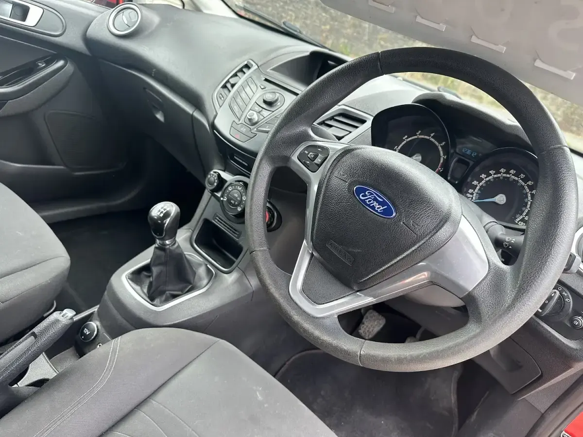 Used Ford Fiesta Style 82 HP (60 kW) 2013 Red Hatchback