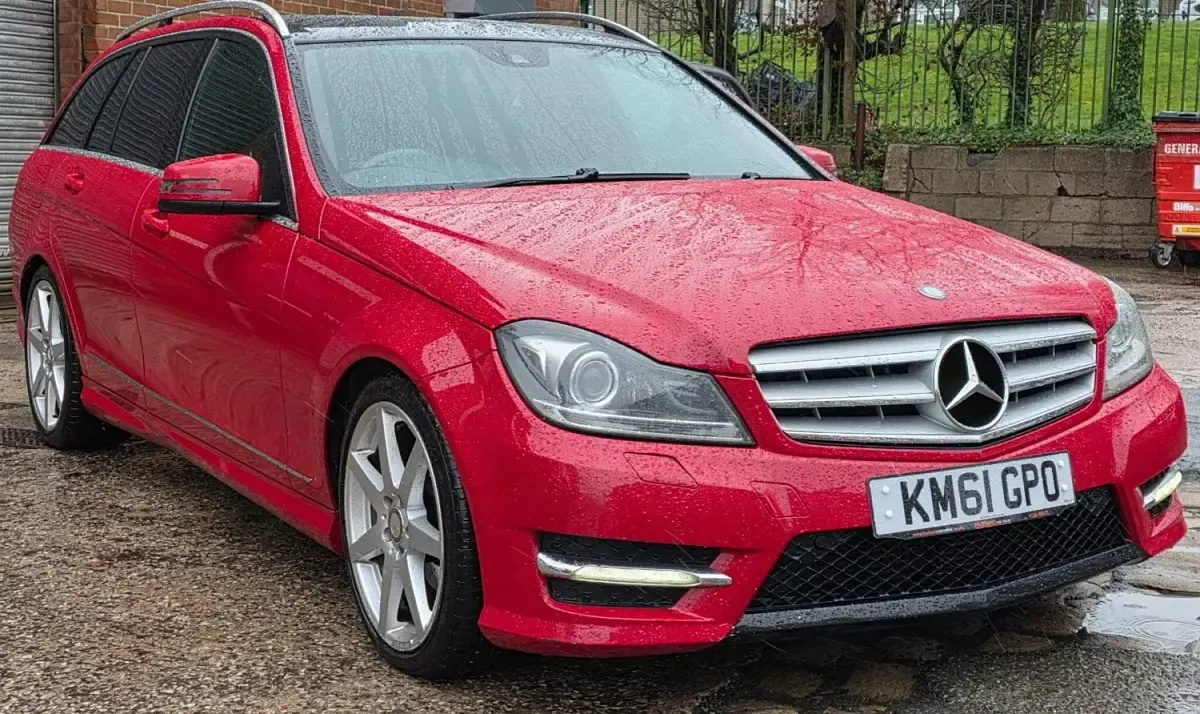 Begagnad Mercedes C250 Sport Edition 2011 Röd Kombi