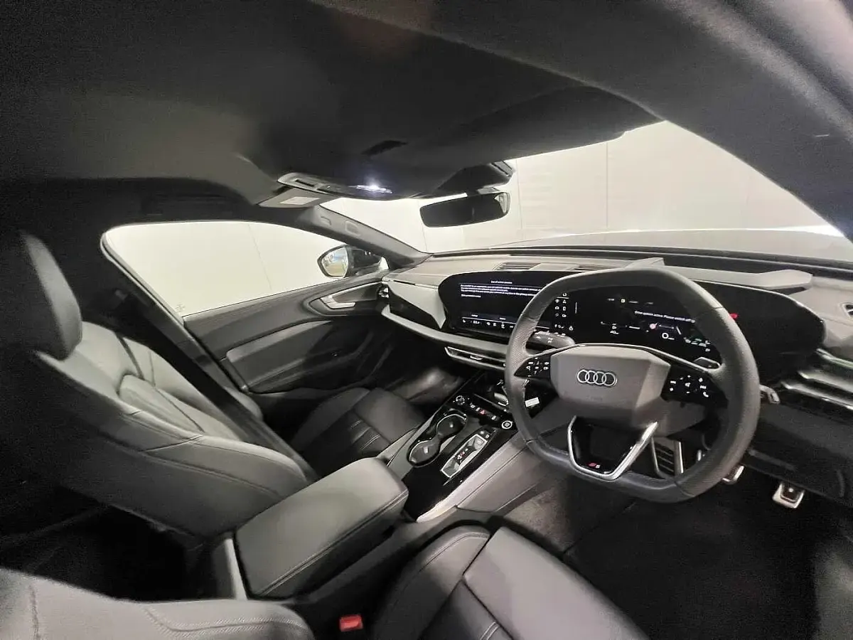 Begagnad Audi A5 S-Line 204 HK (150 kW) 2025 Svart Kombi