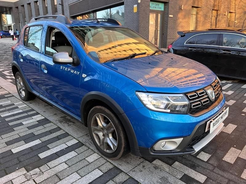 Used Dacia Sandero Ambiance 90 HP (66 kW) 2017 Blue Hatchback