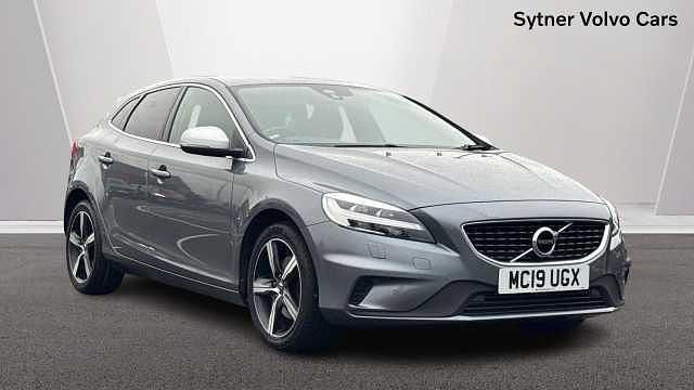 Grey Used 2019 Volvo V40 R-Design Estate | £14,000 (Expensive) - Image 1/4