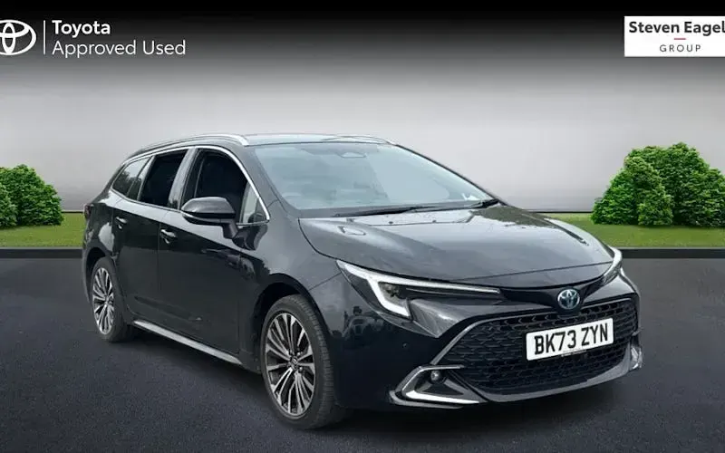 Used Toyota Corolla Design 140 HP (102 kW) 2026 Estate