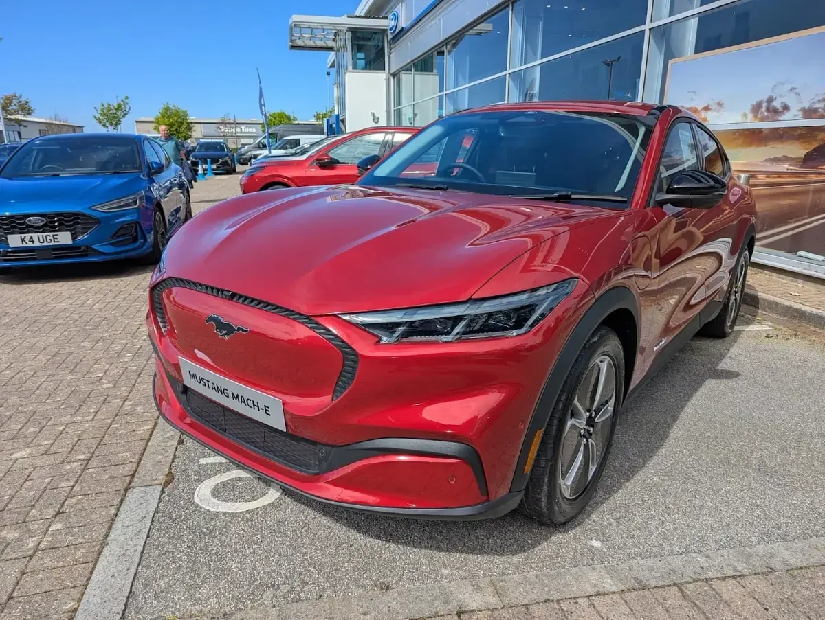 New Ford Mustang Select 268 HP (197 kW) 2026 Estate