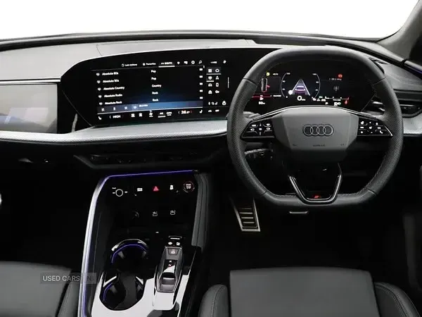 Używany Audi Q5 Premium 204 KM (150 kW) 2025 Niebieski SUV