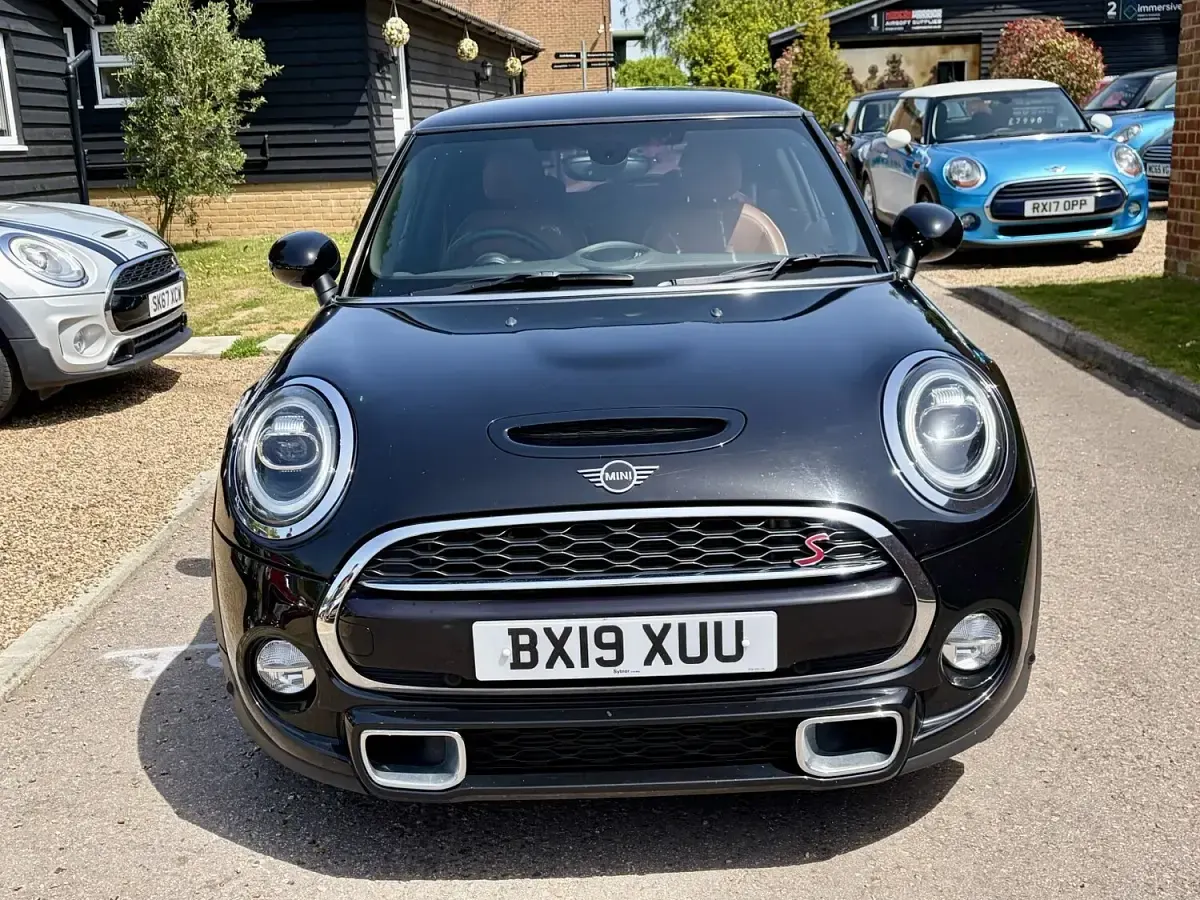 Used Mini Cooper S Exclusive 2019 Black Hatchback