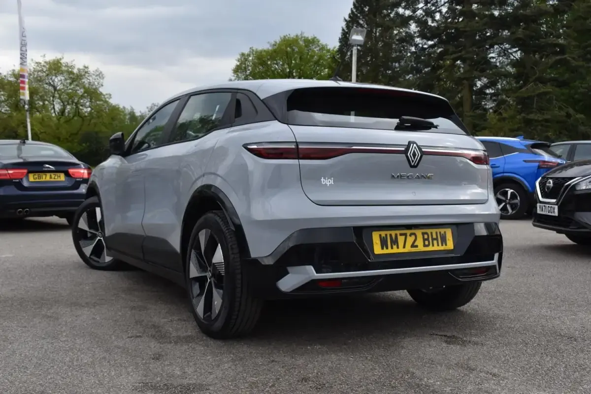 Gebraucht Renault Megane E-Tech Equilibre 160 kW (218 PS) 2022 Grau Kleinwagen