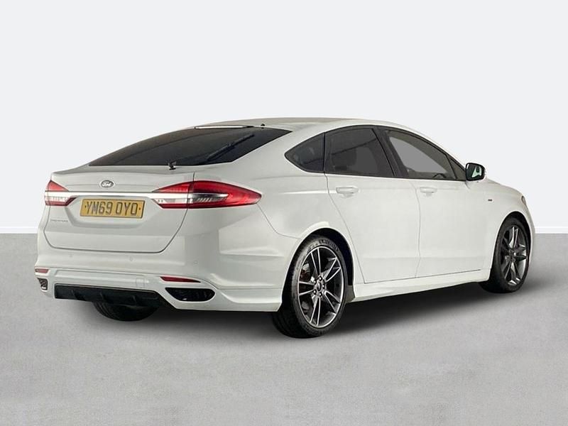 Used Ford Mondeo ST-Line 150 HP (110 kW) 2020 White Hatchback