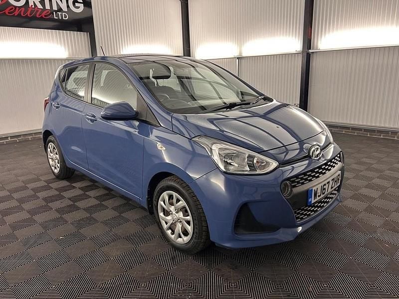 Used Hyundai i10 SE 83 HP (61 kW) 2017 Blue Hatchback