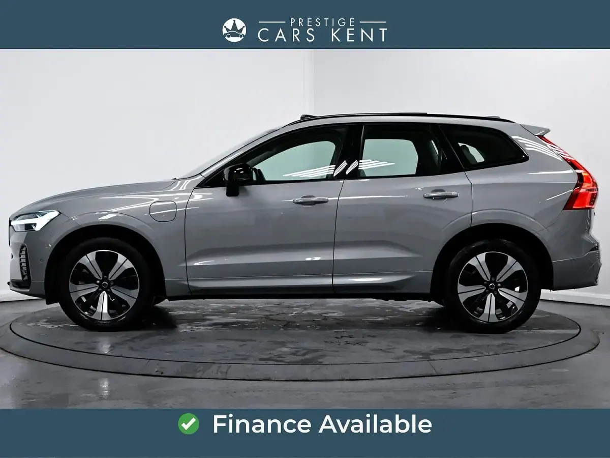 Used Volvo XC60 Plus 350 HP (257 kW) 2024 Grey SUV