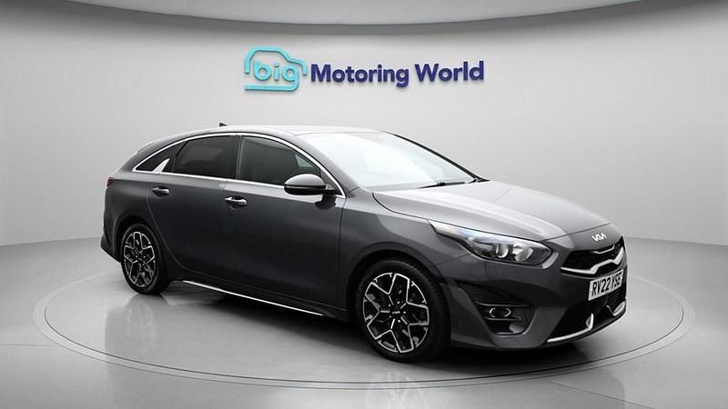 Used Kia ProCeed GT-Line 158 HP (116 kW) 2022 Grey Estate