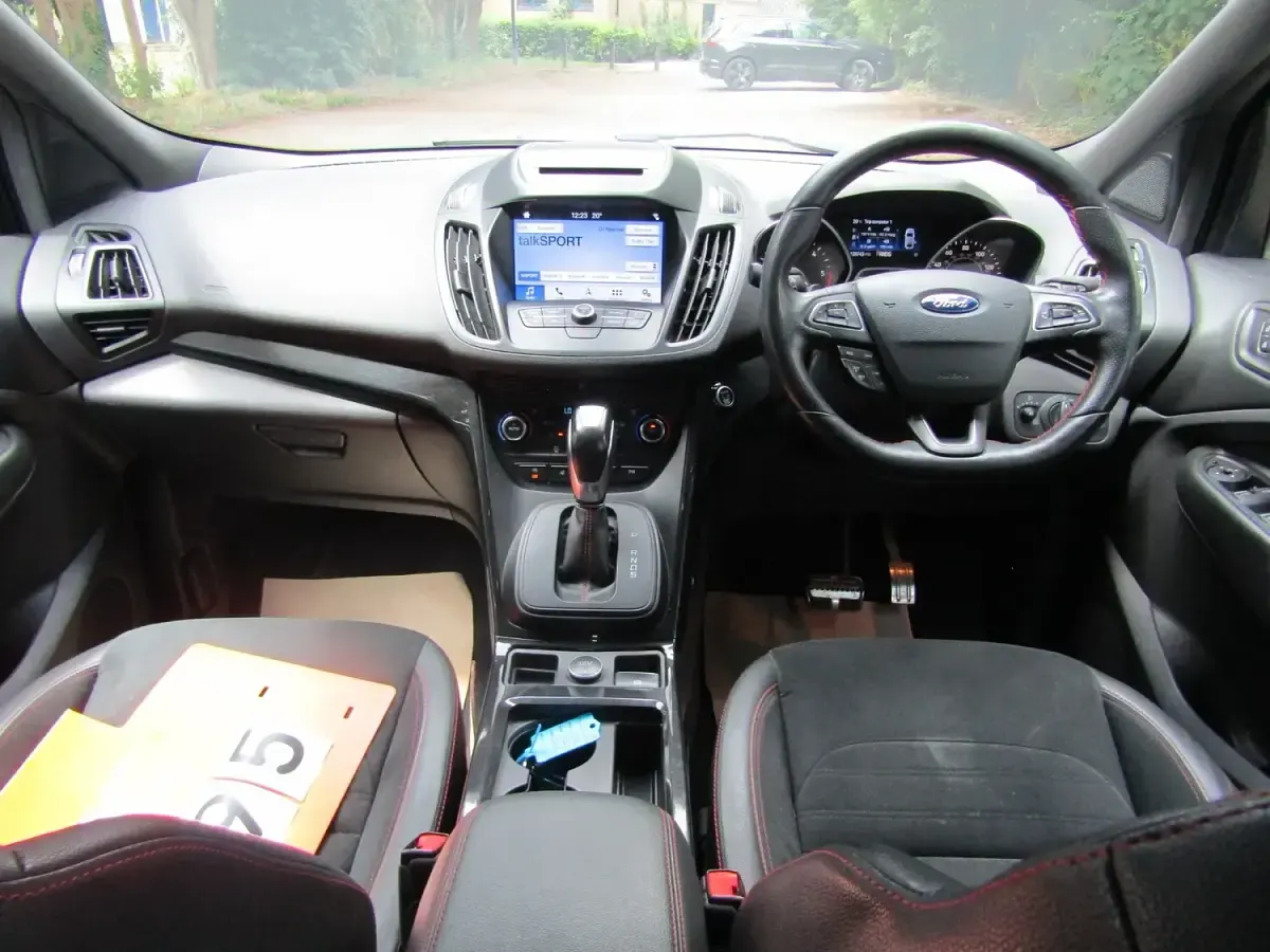 Used Ford Kuga ST-Line 180 HP (132 kW) 2019 Silver SUV