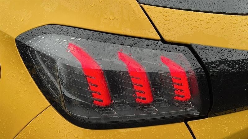 Used Peugeot e-208 Allure 98 kW (134 HP) 2021 Yellow Hatchback