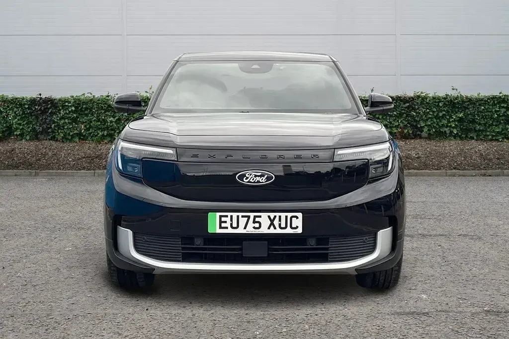 Usado Ford Explorer Premium 250 kW (340 CV) 2025 Negro SUV