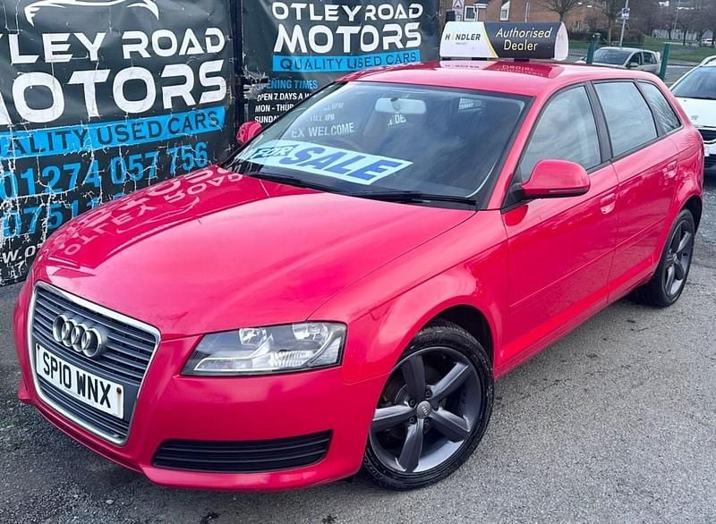 Used Audi A3 Sportback Comfort 2010 Red Hatchback