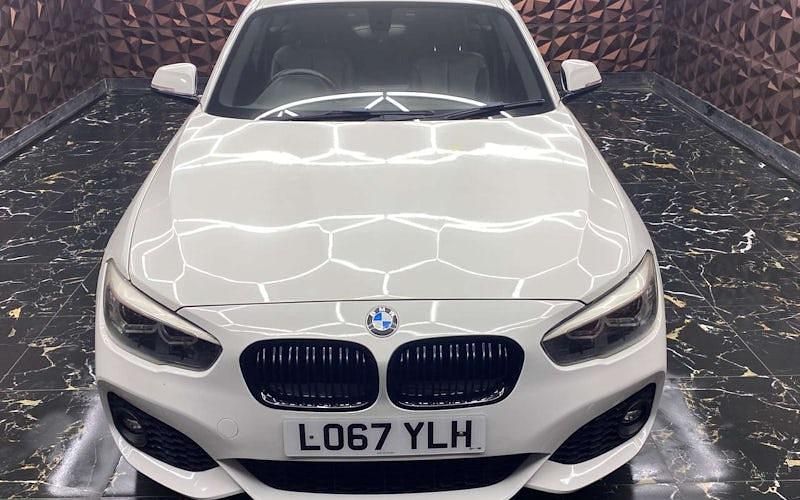 Begagnad BMW 118 Efficient Dynamics 136 HK (100 kW) 2019 Halvkombi