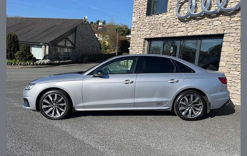 Used Audi A4 Sport 161 HP (118 kW) 2022 Silver Sedan