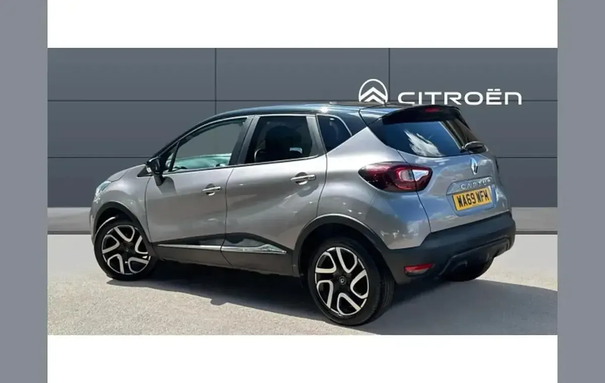 Used Renault Captur Iconic 88 HP (64 kW) 2019 Other SUV