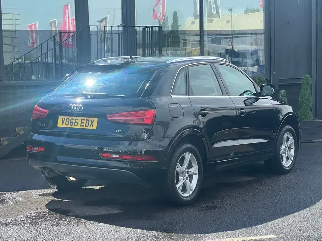 Used Audi Q3 150 HP (110 kW) 2016 Black SUV