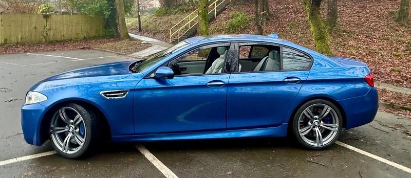 Used BMW M5 Performance 553 HP (406 kW) 2013 Blue Sedan