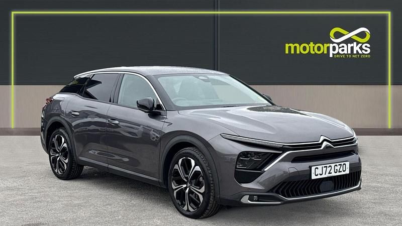 Platinum grey metallic Used 2023 Citroën C5 X PureTech Sedan | £16,250 (Fair price) - Image 1/4