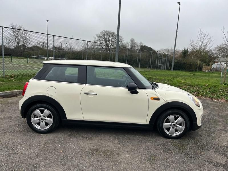 Used Mini ONE Hatch 2014 White Hatchback