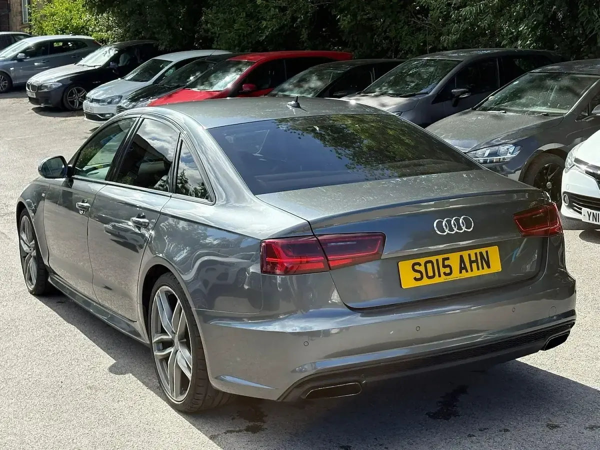Used Audi A6 Black Edition 190 HP (139 kW) 2015 Grey Sedan