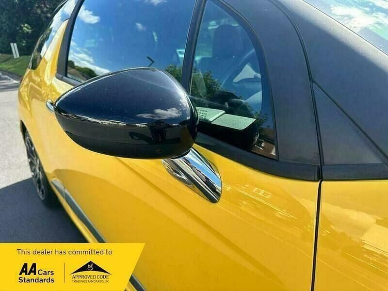 Used Citroën DS3 2013 Yellow Hatchback
