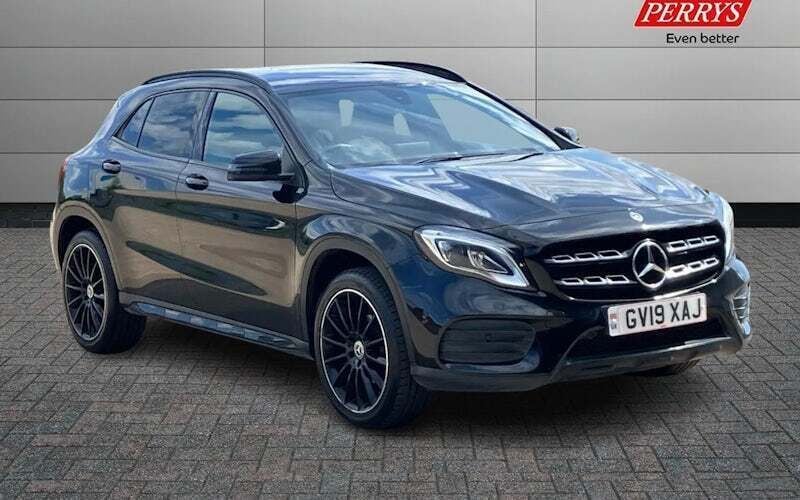 Used 2020 Mercedes GLA200 AMG line SUV | £17,401 (Fair price) - Image 1/4