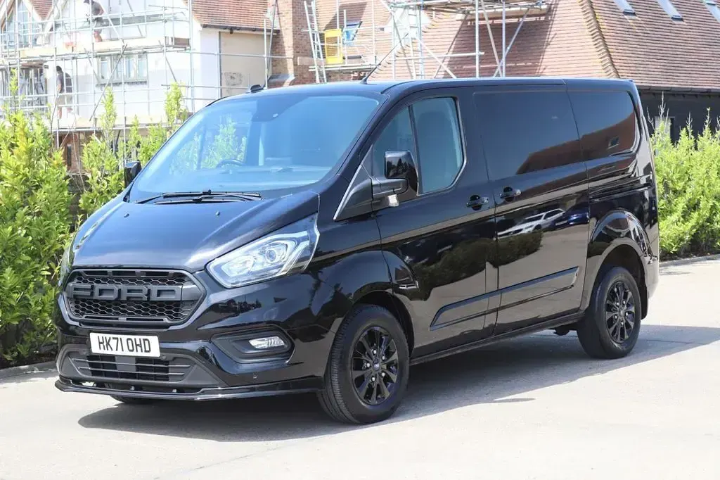 Used Ford Transit Custom Limited 130 HP (95 kW) 2021 Black Van