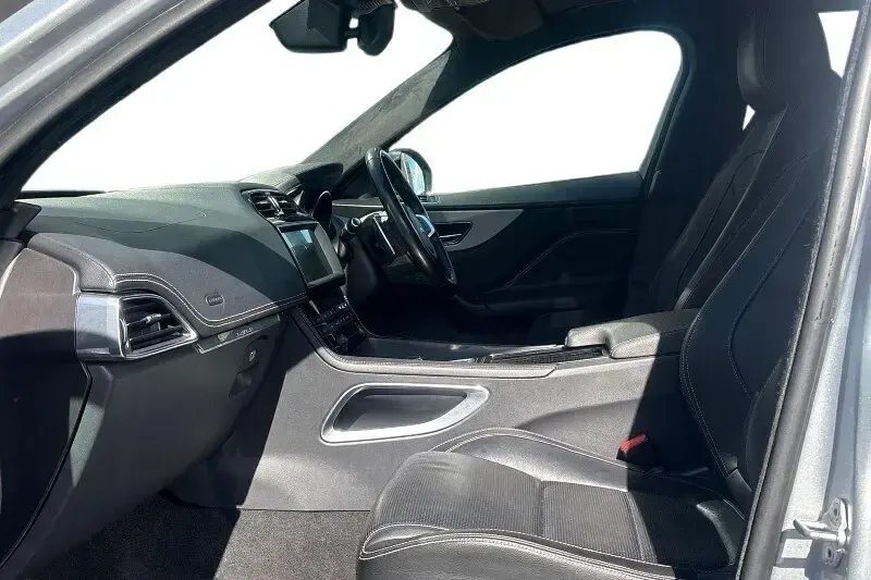 Used Jaguar F-Pace R-Sport 240 HP (176 kW) 2020 Silver SUV