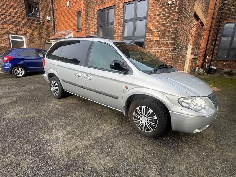 Used Chrysler Voyager 2005 Silver MPV