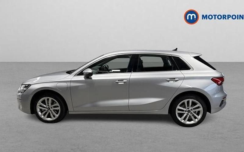 Used Audi A3 Sportback e-tron Sport 204 HP (150 kW) 2025 Hatchback