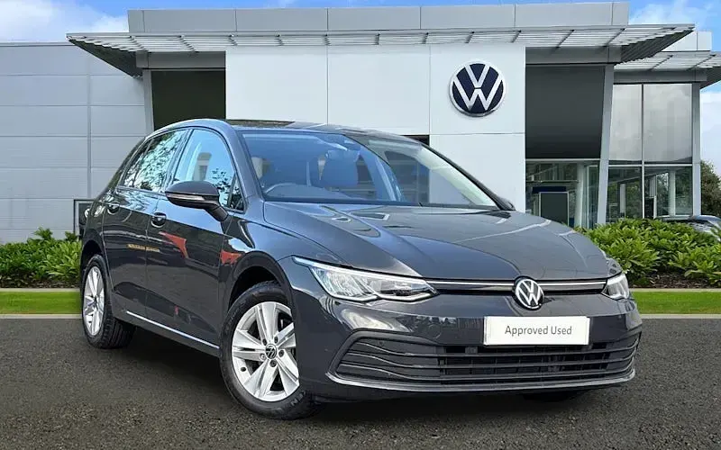 Used VW Golf VIII Life 131 HP (96 kW) 2023 Hatchback