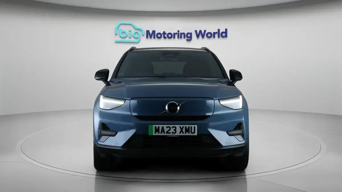 Used Volvo XC40 Core 300 kW (408 HP) 2022 Blue SUV