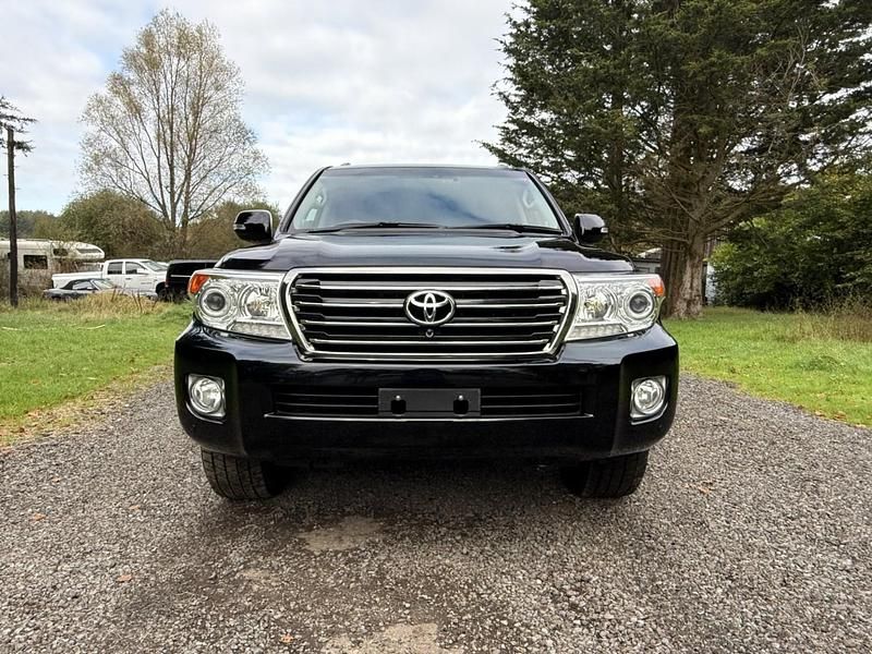 Used Toyota Land Cruiser 318 HP (233 kW) 2014 Black SUV