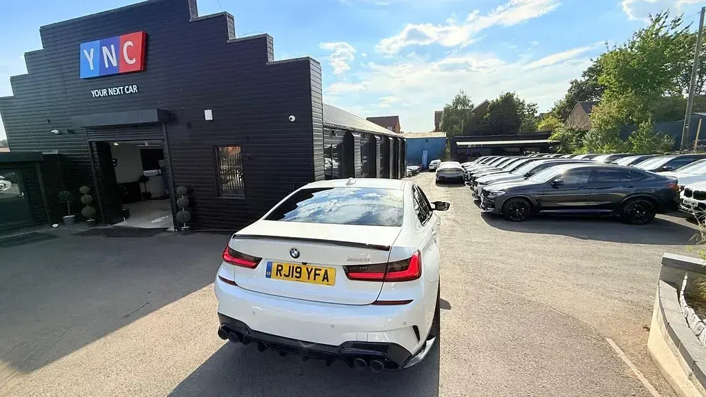 Used BMW 330 M Sport 254 HP (186 kW) 2019 White Sedan