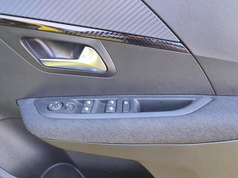 New Peugeot 208 Style 99 HP (72 kW) 2025 Yellow Hatchback