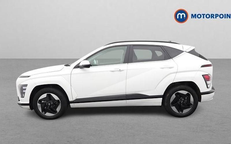Used Hyundai Kona Advanced 160 kW (218 HP) 2025 White SUV