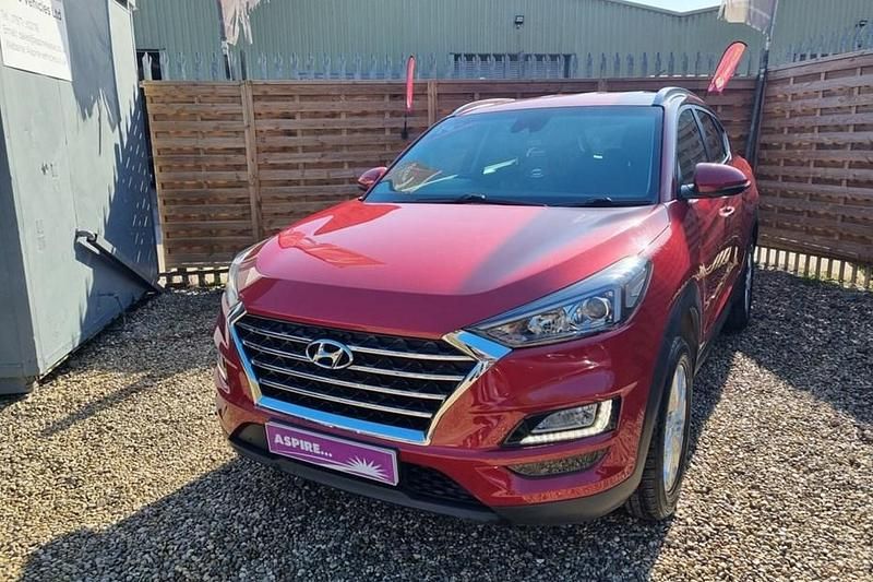 Used Hyundai Tucson SE 177 HP (130 kW) 2019 Red SUV