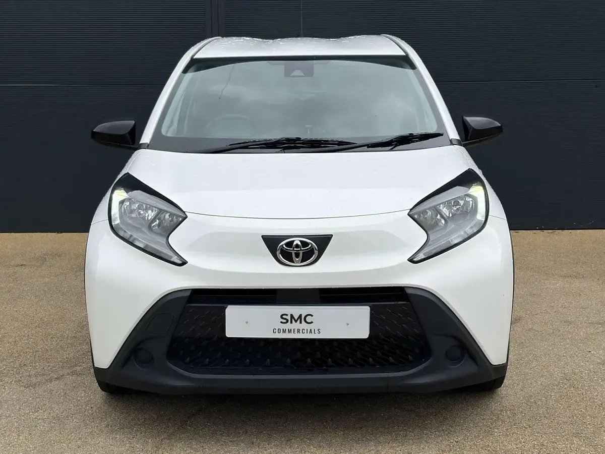Usado Toyota Aygo X PURE 2022 Blanco SUV