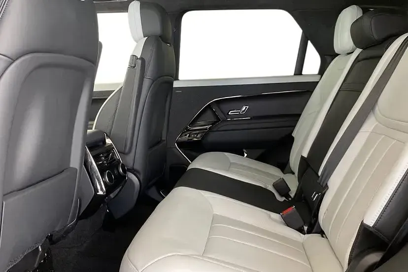 Used Land Rover Range Rover Sport Autobiography 400 HP (294 kW) 2023 Firenze red SUV