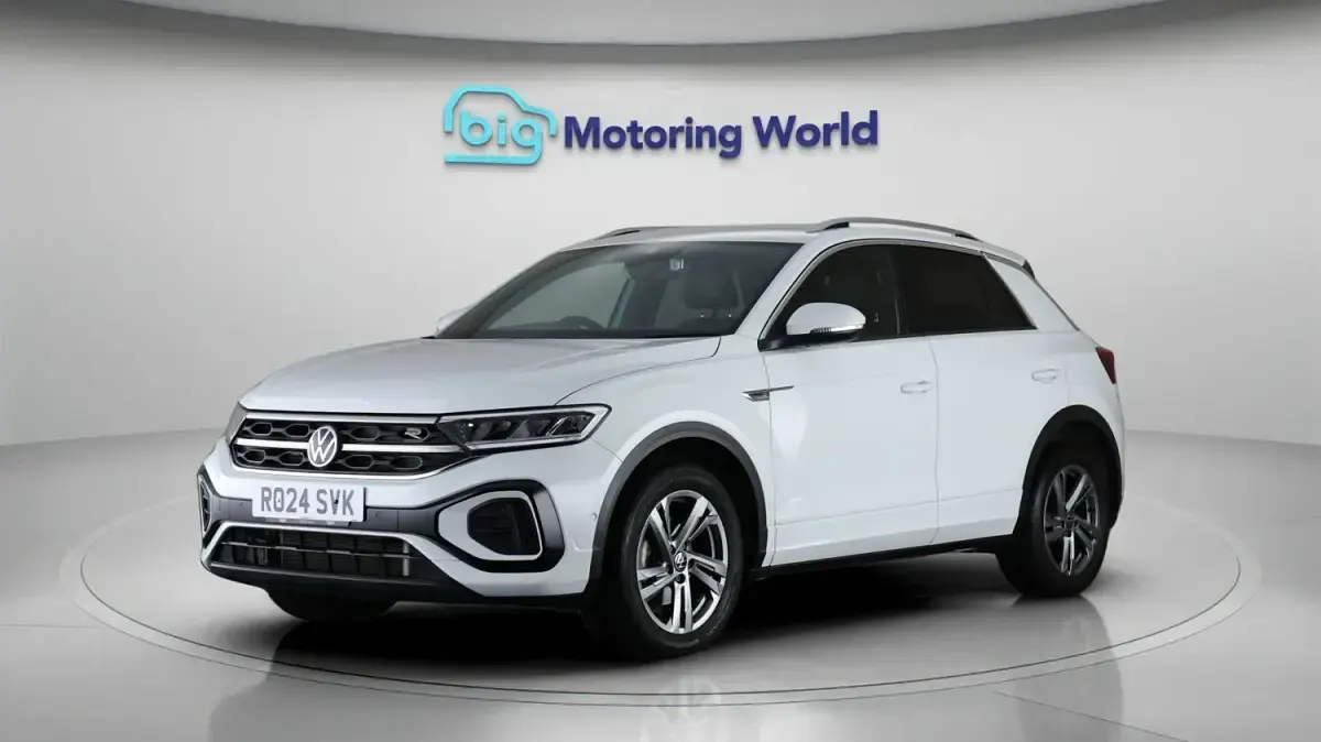Used VW T-Roc R-line 150 HP (110 kW) 2024 White SUV