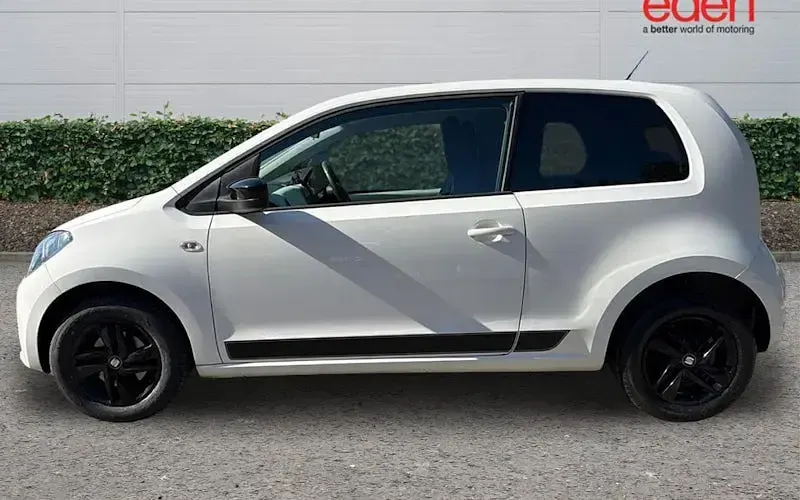 Used Seat Mii Design 60 HP (44 kW) 2017 White Hatchback