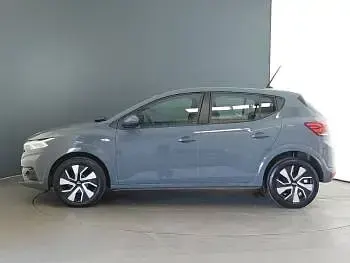 Usado Dacia Sandero Expression 91 CV (66 kW) 2024 Gris Utilitario
